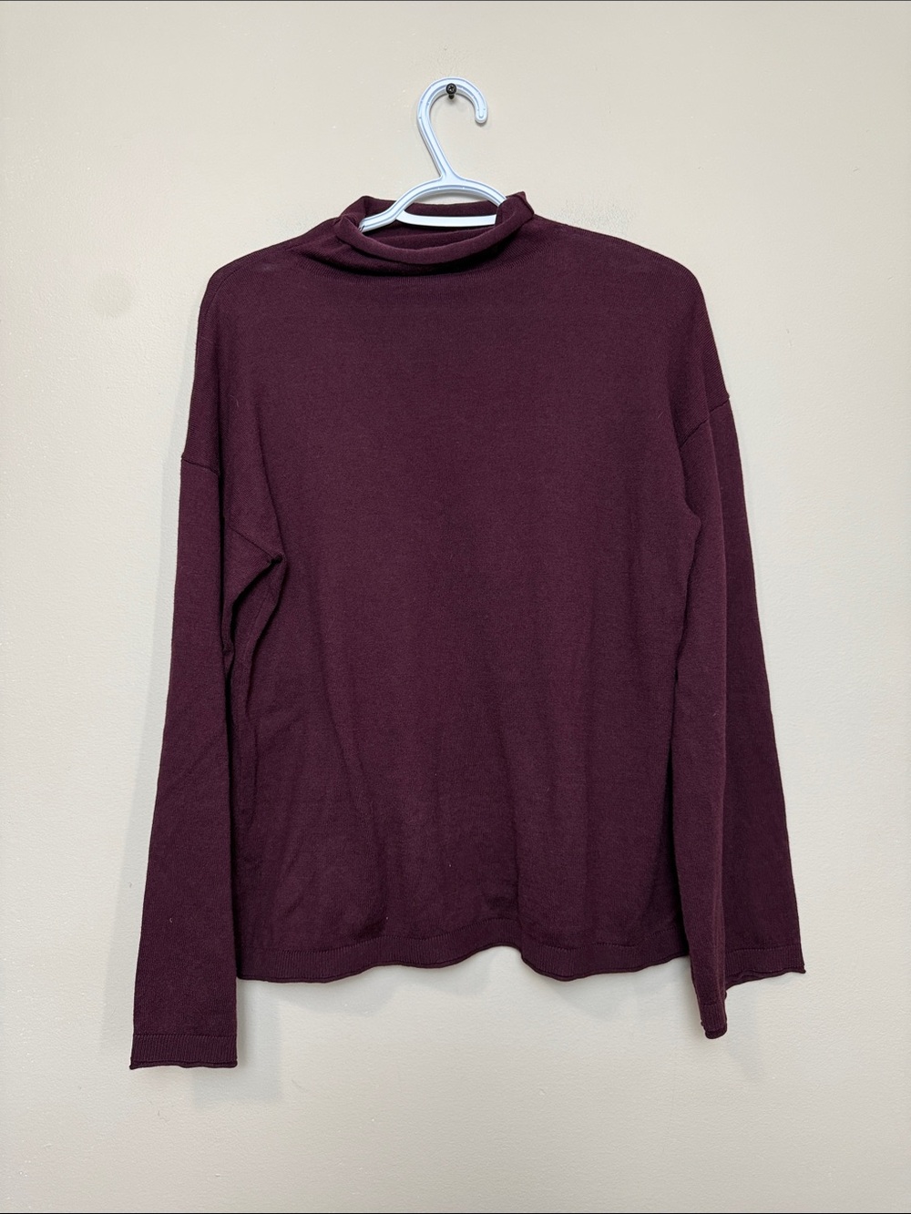 Michael Kors Women's Burgundy Turtleneck Sweater size M